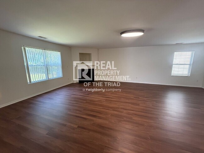 Building Photo - 4547 Brimmer Pl Dr