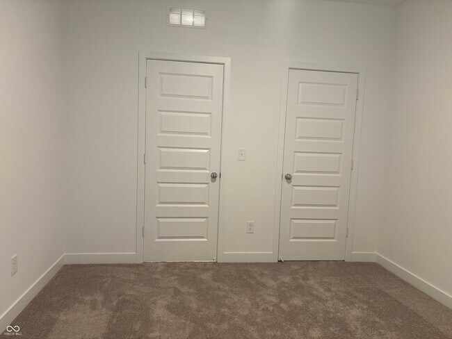 Building Photo - 5916 Sunstone Rd