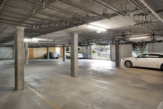 Building Photo - 1394 Midvale Avenue,