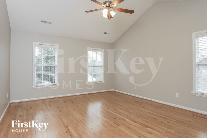 Building Photo - 3802 Northumberland Dr