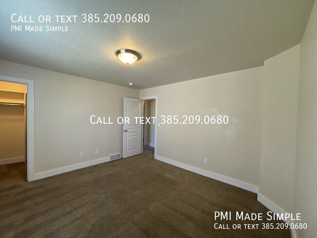 Building Photo - 126 W 3430