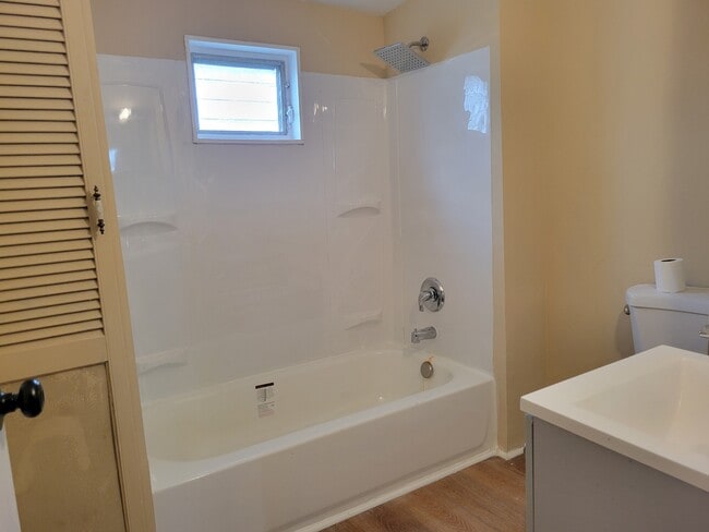 Building Photo - 2325 Belgrade St