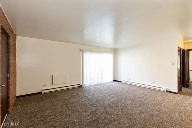 Building Photo - 1847 Canal St