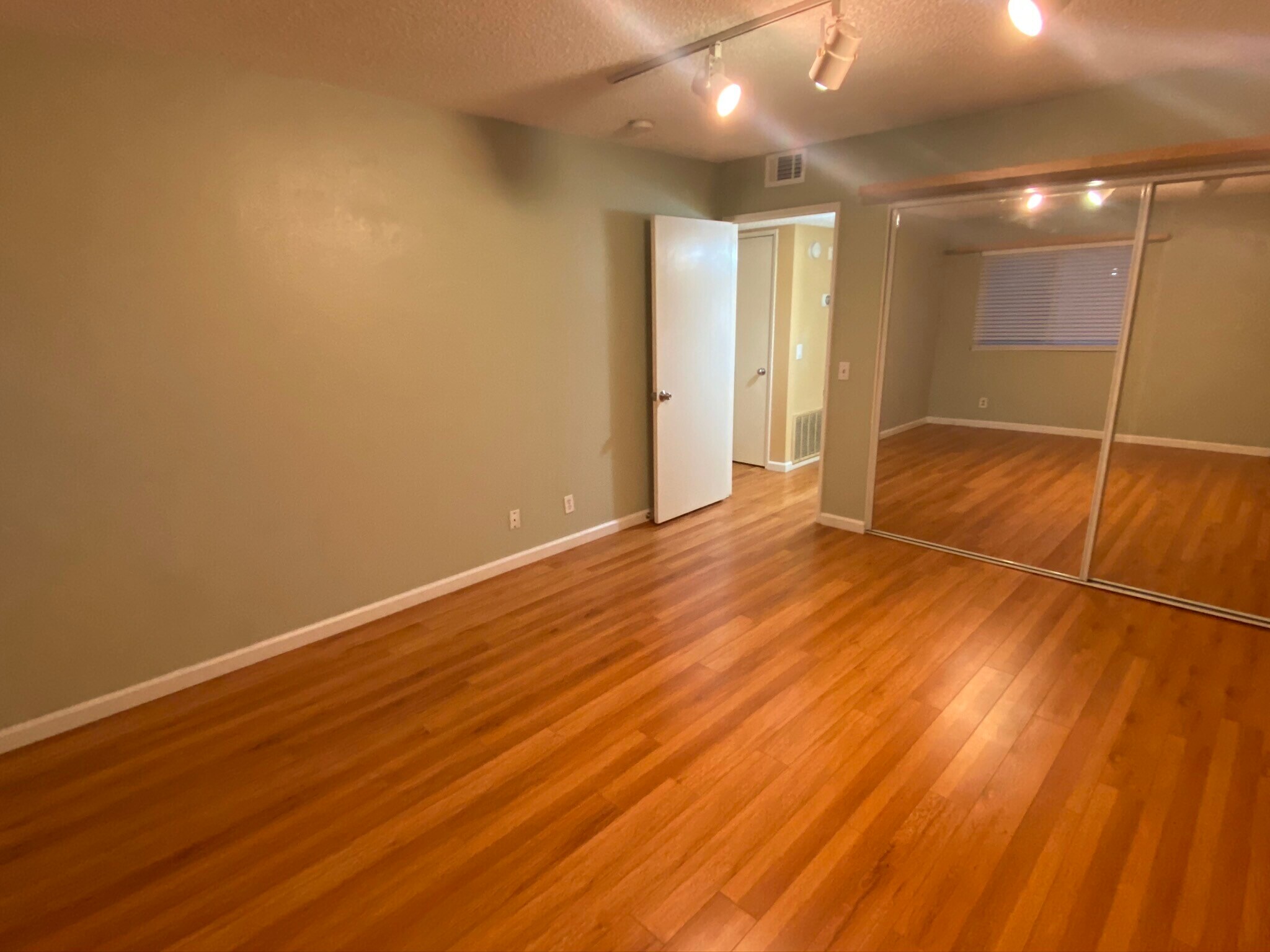 Bedroom - 5706 Fair Ave