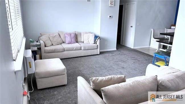 Building Photo - 532 Cricket Ln