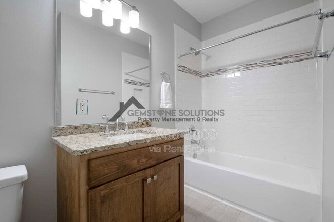 Building Photo - 505C Lovell St