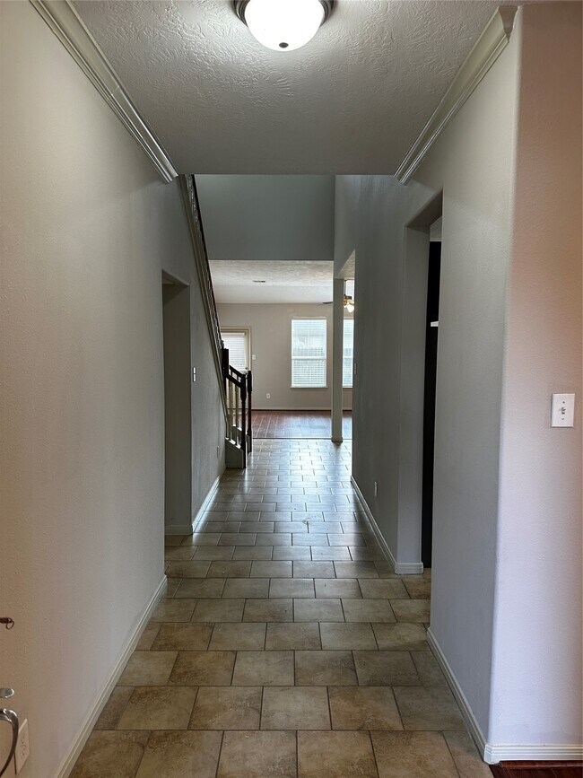 Building Photo - 25110 Ginger Ranch Dr