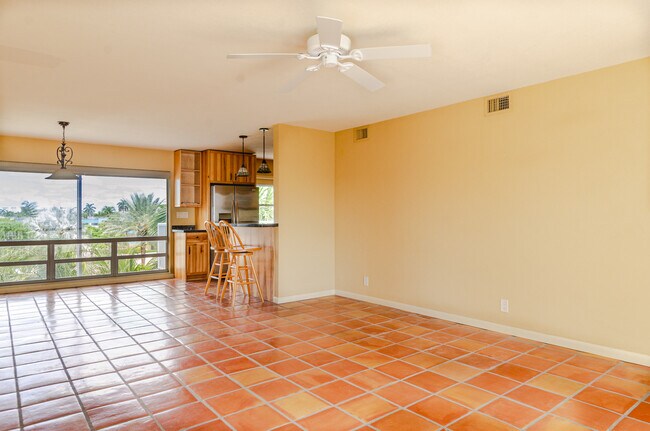 Building Photo - El Dorado Club