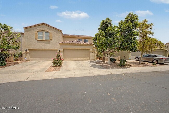 Building Photo - 8770 W Wood Dr