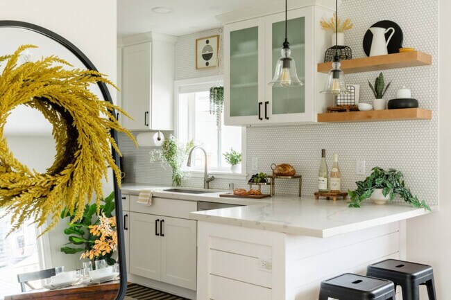 Building Photo - 7947 10th Ave SW