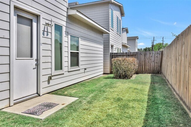 Building Photo - 2209 Padron Pl
