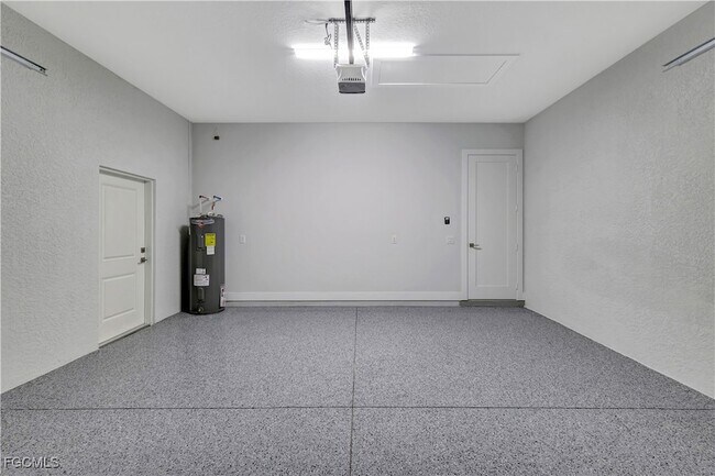 Building Photo - 3366 72nd Ave NE