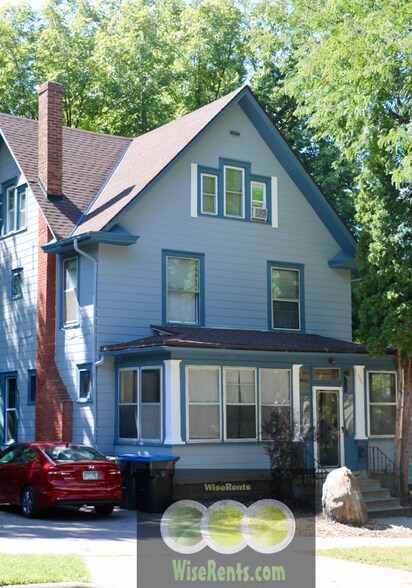 121 Grove Street - 121 Grove St