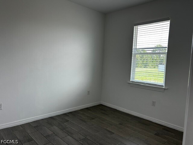 Building Photo - 2202 Haviland Ave S