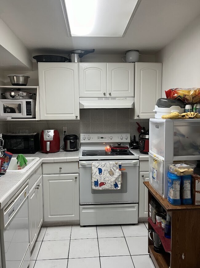 Building Photo - 11790 SW 18th St