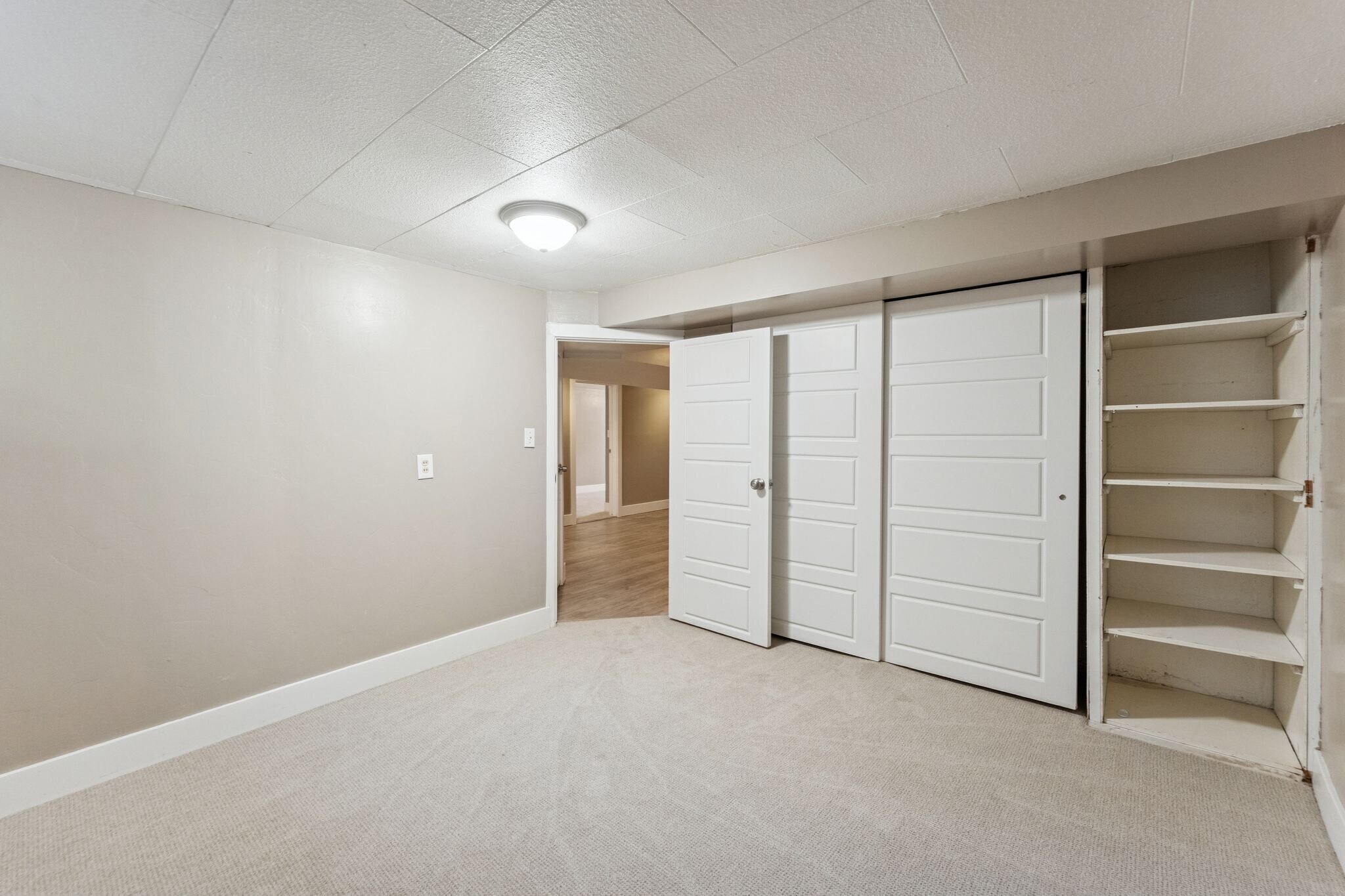 Building Photo - 2937 S 900 E