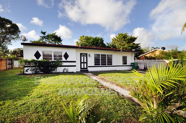 Primary Photo - 1143 W 23rd St