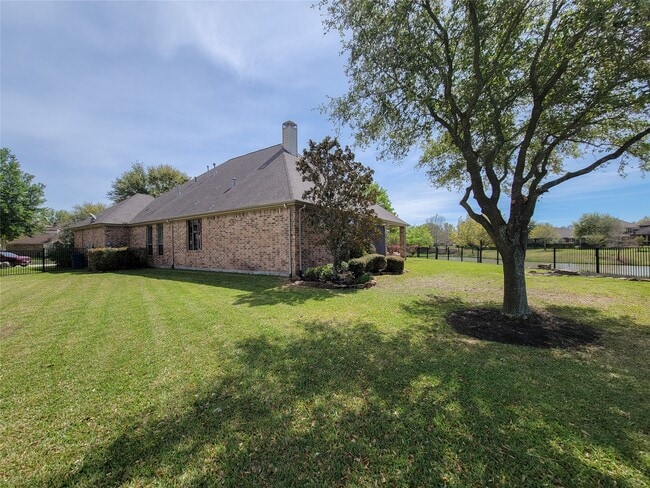 Building Photo - 18419 E Morgans Bend Dr