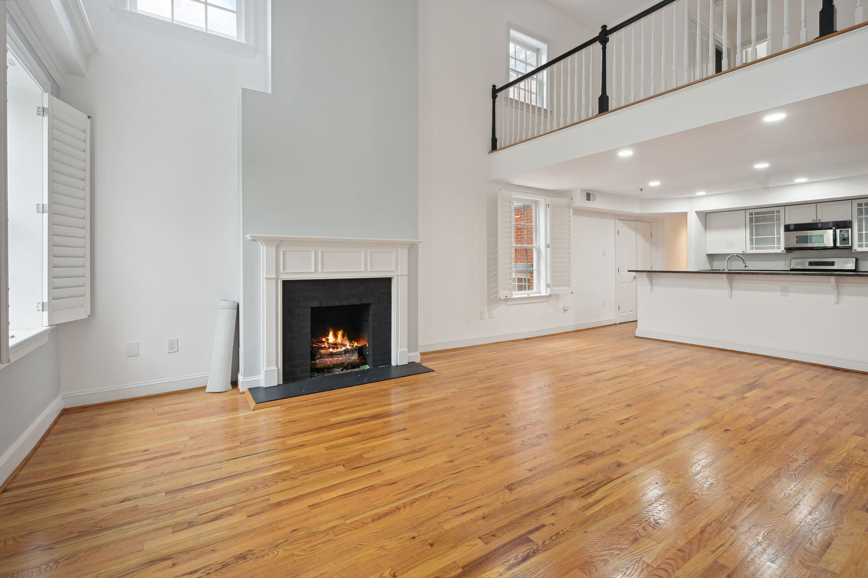 Building Photo - 933 M St NW
