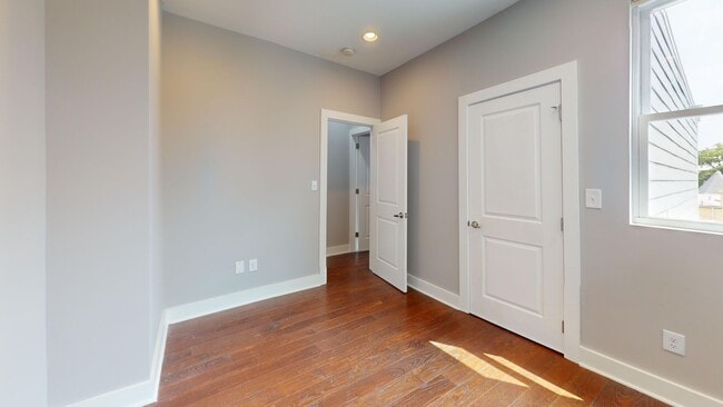 Building Photo - Stunning 1,300 Square Foot Eckington Home ...
