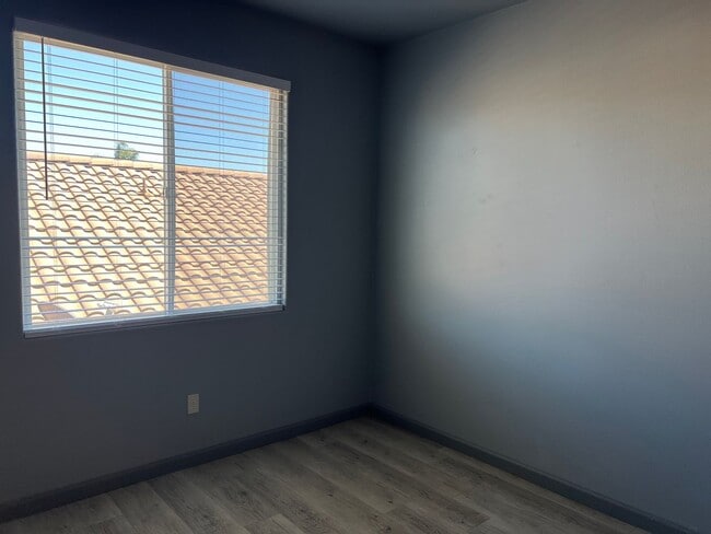 Building Photo - Spacious 5 Bedroom 3 Bath home in Harden Ranch