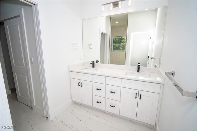 Building Photo - 18141 Wintergarden Ave