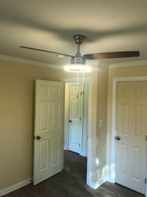 Building Photo - 406 Forest Cir