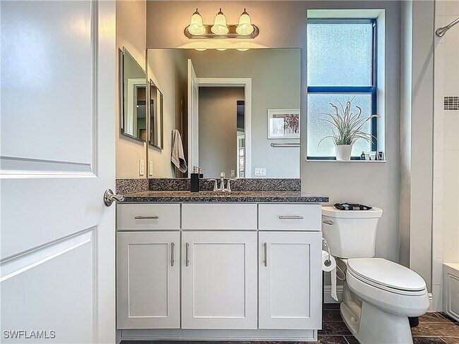 Building Photo - 4524 Tamarind Way