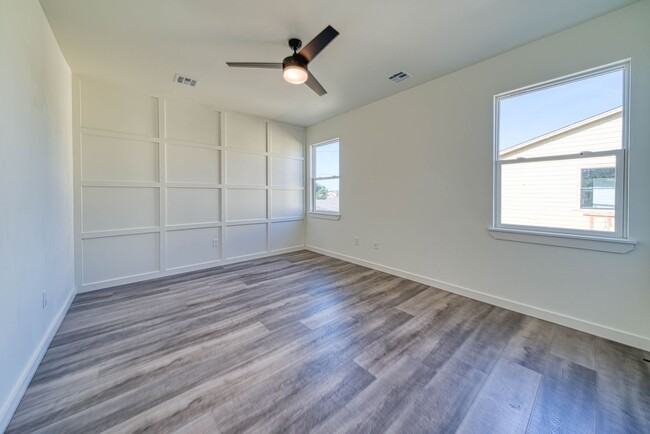 Building Photo - Beautiful New Construction Home in Edmond/...