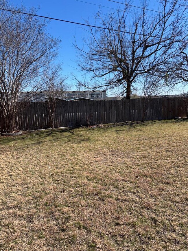 Building Photo - 1403 Haley Gray Dr