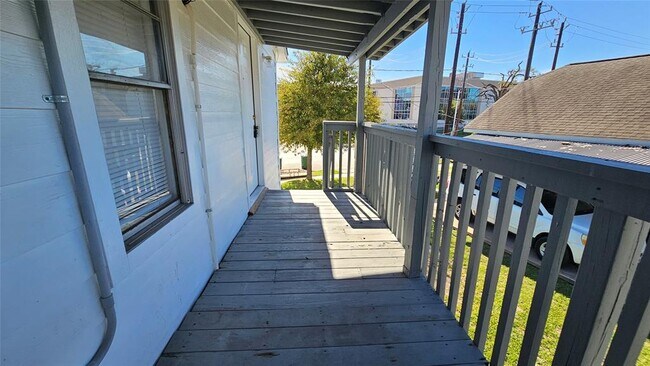 Building Photo - 1231 Morris St