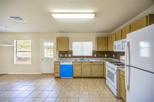 Building Photo - 19506 Lighthouse Scene Ln