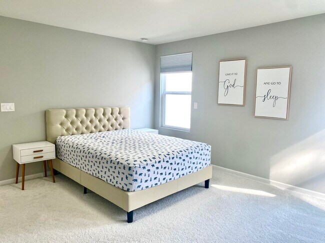 Building Photo - 2835 Dillon Dr