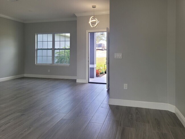 Building Photo - 13032 Agatha Ln