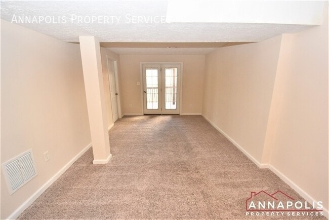 Building Photo - 508 Greenblades Ct