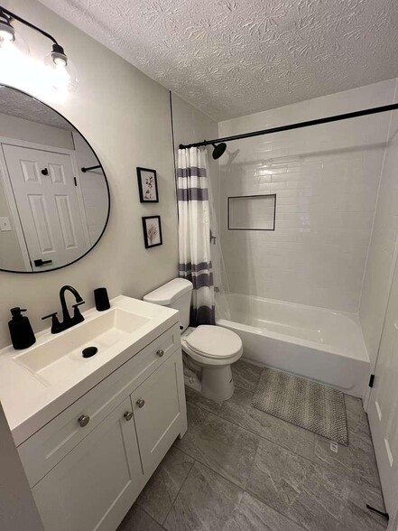 Building Photo - 442 Shady Glen Dr