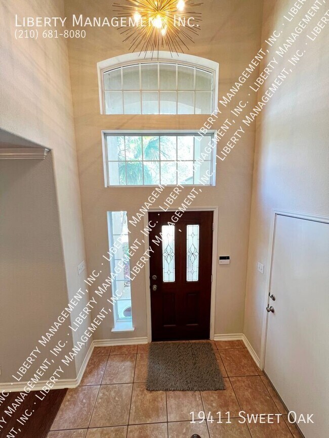 Building Photo - 19411 Sweet Oak