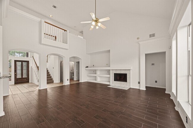 Building Photo - 3804 Dunlavy Dr