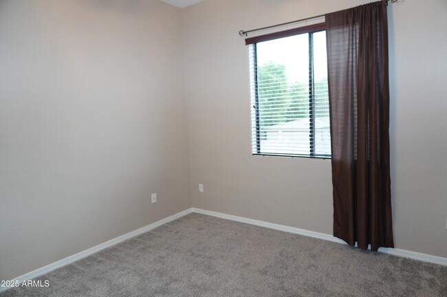 Building Photo - 3330 S Gilbert Rd