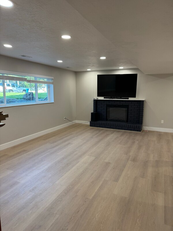 Building Photo - 1360 E 5360 S