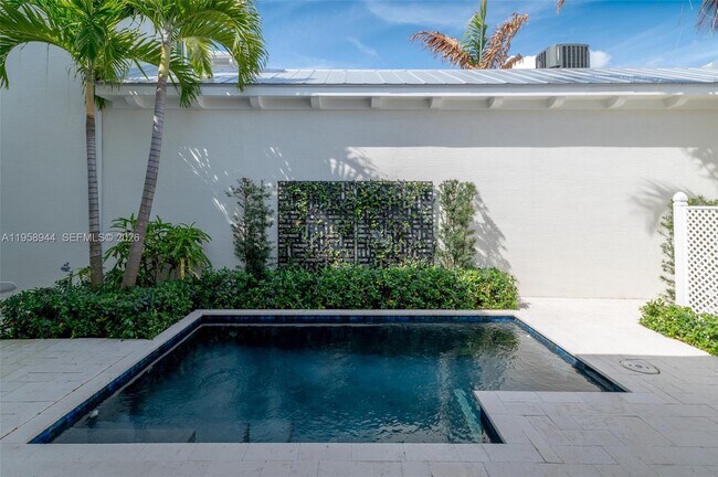 Building Photo - 11269 SE Blair Ln