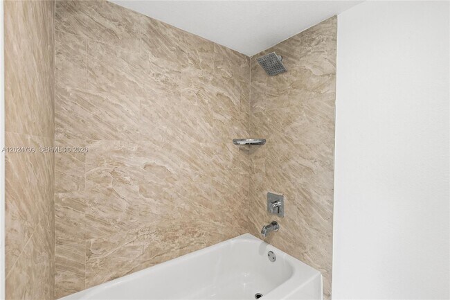 Building Photo - 1025 Coral Club Dr