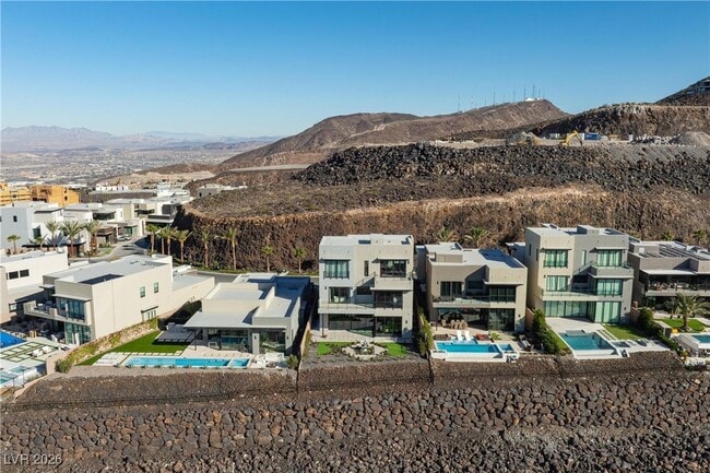 Building Photo - 577 Overlook Rim Dr