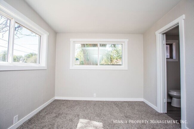 Building Photo - 2725 63rd St