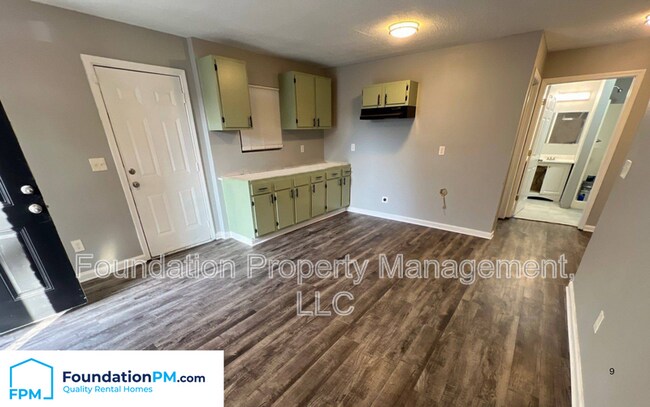 Building Photo - 1206 S Orleans St