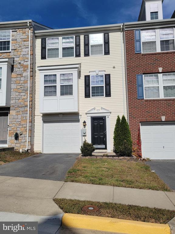 Building Photo - 216 Monticello Square