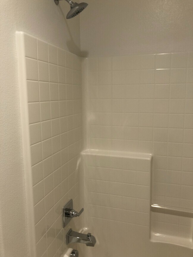 Building Photo - West Creek - 3 bedroom, 2.5 bath Townhome!