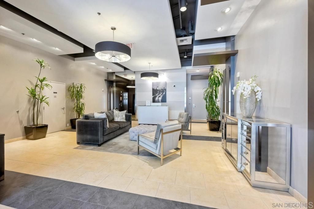 Building Photo - 206 Park Blvd