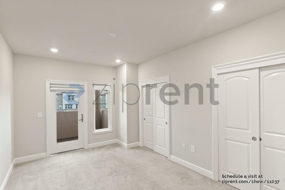 Building Photo - 1368 El Camino Real