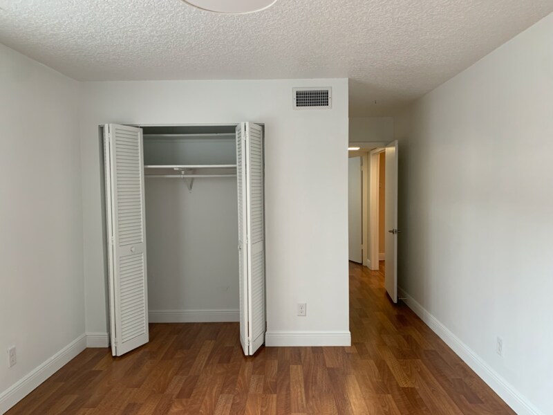 Building Photo - 1250 S Denning Dr